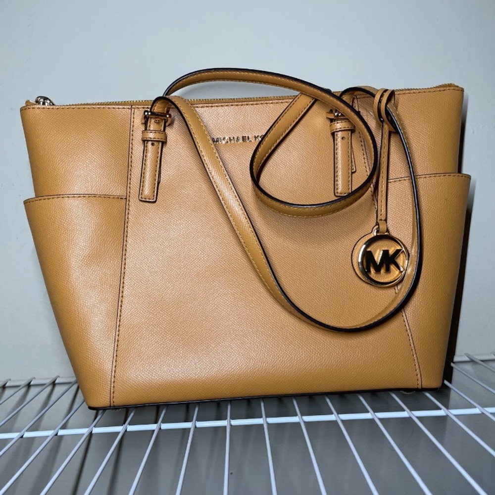 Michael Kors Cider Jet Set Tote